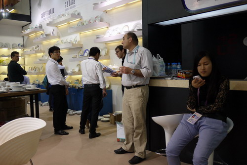 仲禮公司參加第115屆廣交會(huì)現(xiàn)場圖片。