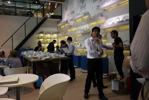 仲禮公司參加第115屆廣交會(huì)現(xiàn)場圖片。