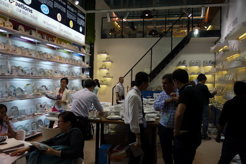 仲禮公司參加第115屆廣交會(huì)現(xiàn)場圖片。