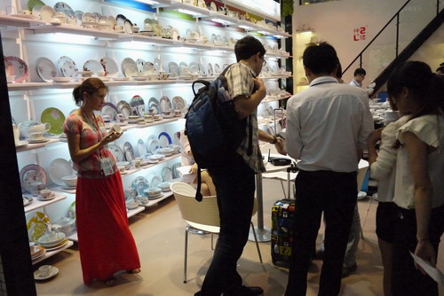 仲禮公司參加第115屆廣交會(huì)現(xiàn)場圖片。