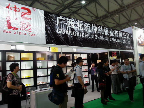 仲禮公司參加上海國(guó)際尚品家居及室內(nèi)裝飾展覽會(huì)。