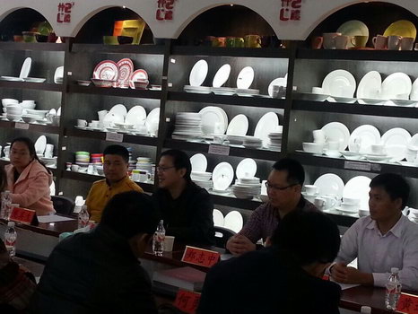 2015年元月8日共青團(tuán)玉林市委書記陳天宇、共青團(tuán)防城港市委書記李泰霖一行到我公司進(jìn)行調(diào)研