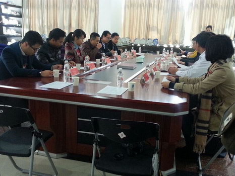 2015年元月8日共青團(tuán)玉林市委書記陳天宇、共青團(tuán)防城港市委書記李泰霖一行到我公司進(jìn)行調(diào)研