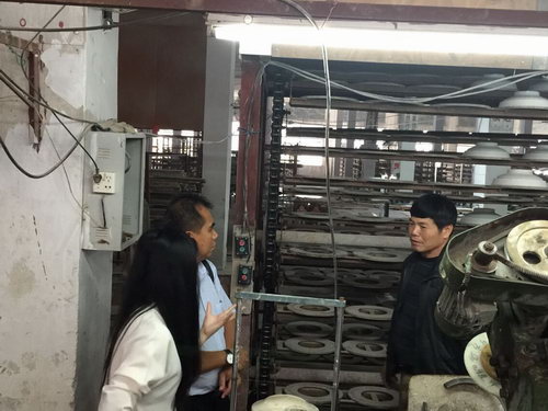 2015年3月17日馬來西亞投資發(fā)展局魯立山投資領(lǐng)事一行到我公司考察，公司總經(jīng)理陳向陽及總監(jiān)易妍籽等高層領(lǐng)導(dǎo)介紹了公司的生產(chǎn)經(jīng)營情況，并就與馬方合作的項目進行了詳談。