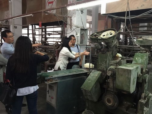 2015年3月17日馬來西亞投資發(fā)展局魯立山投資領(lǐng)事一行到我公司考察，公司總經(jīng)理陳向陽及總監(jiān)易妍籽等高層領(lǐng)導(dǎo)介紹了公司的生產(chǎn)經(jīng)營情況，并就與馬方合作的項目進行了詳談。