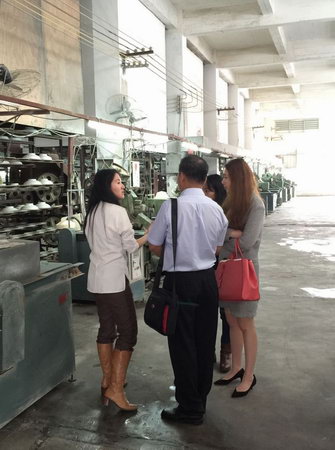 2015年3月17日馬來西亞投資發(fā)展局魯立山投資領(lǐng)事一行到我公司考察，公司總經(jīng)理陳向陽及總監(jiān)易妍籽等高層領(lǐng)導(dǎo)介紹了公司的生產(chǎn)經(jīng)營情況，并就與馬方合作的項目進行了詳談。