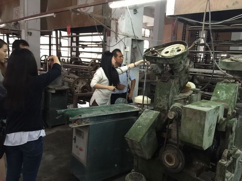 2015年3月17日馬來西亞投資發(fā)展局魯立山投資領(lǐng)事一行到我公司考察，公司總經(jīng)理陳向陽及總監(jiān)易妍籽等高層領(lǐng)導(dǎo)介紹了公司的生產(chǎn)經(jīng)營情況，并就與馬方合作的項目進行了詳談。