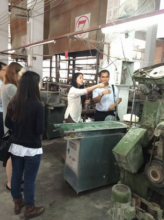 2015年3月17日馬來西亞投資發(fā)展局魯立山投資領(lǐng)事一行到我公司考察，公司總經(jīng)理陳向陽及總監(jiān)易妍籽等高層領(lǐng)導(dǎo)介紹了公司的生產(chǎn)經(jīng)營情況，并就與馬方合作的項目進行了詳談。