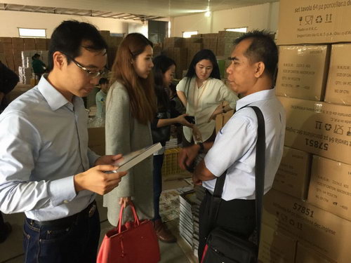 2015年3月17日馬來西亞投資發(fā)展局魯立山投資領(lǐng)事一行到我公司考察，公司總經(jīng)理陳向陽及總監(jiān)易妍籽等高層領(lǐng)導(dǎo)介紹了公司的生產(chǎn)經(jīng)營情況，并就與馬方合作的項目進行了詳談。