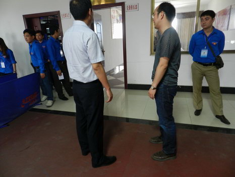 中國廣西國際青年交流學(xué)院到我公司參觀。