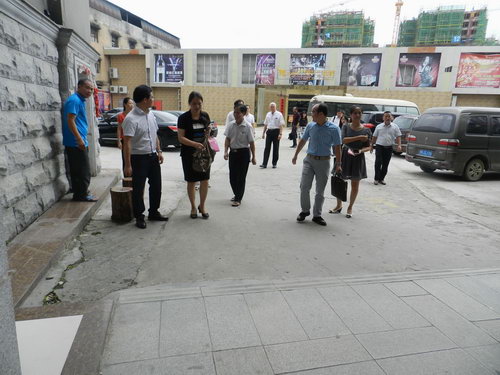 馬來西亞東海岸經(jīng)濟特區(qū)發(fā)展理事會執(zhí)行總裁艾薩一行到我公司考察。