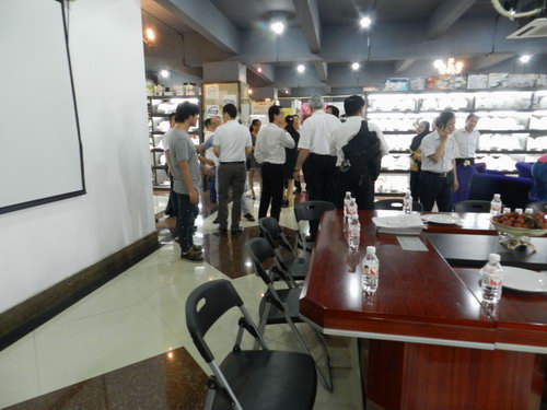 馬來西亞東海岸經(jīng)濟特區(qū)發(fā)展理事會執(zhí)行總裁艾薩一行到我公司考察。