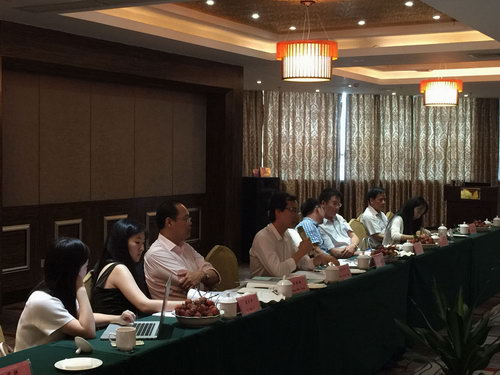 馬來西亞東海岸經(jīng)濟特區(qū)發(fā)展理事會執(zhí)行總裁艾薩一行到我公司考察。