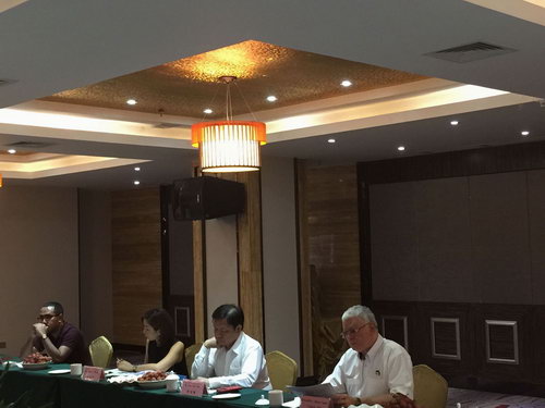 馬來西亞東海岸經(jīng)濟特區(qū)發(fā)展理事會執(zhí)行總裁艾薩一行到我公司考察。