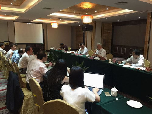 馬來西亞東海岸經(jīng)濟特區(qū)發(fā)展理事會執(zhí)行總裁艾薩一行到我公司考察。