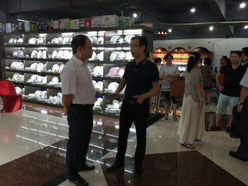 2015年7月22日，我公司舉辦“青春之歌 留學創(chuàng)業(yè)沙龍”系列聯(lián)誼活動