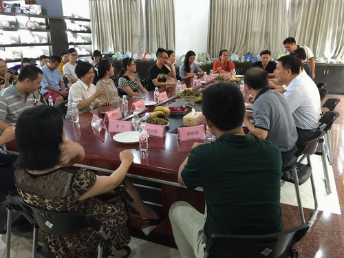 2015年7月22日，我公司舉辦“青春之歌 留學創(chuàng)業(yè)沙龍”系列聯(lián)誼活動