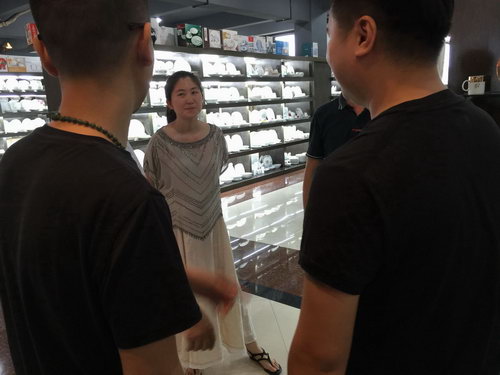 2015年7月22日，我公司舉辦“青春之歌 留學創(chuàng)業(yè)沙龍”系列聯(lián)誼活動