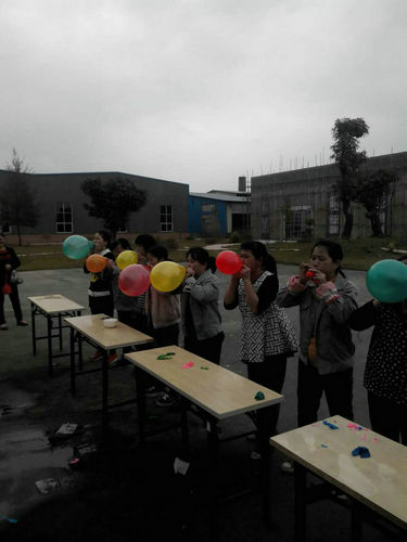 公司于2016年3月8日下午15：00至17點，舉辦了以“快樂工作、幸福生活”為主題的三八節(jié)活動。