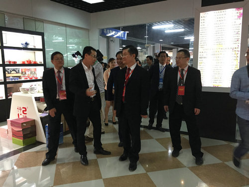 2016年4月18日仲禮公司參加第六屆中國（北流）國際陶瓷博覽會