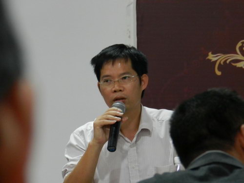 2012年11月1日下午仲禮集團(tuán)公司召開中層以上職員生產(chǎn)動(dòng)員大會。